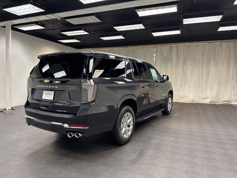 New 2026 Chevrolet Suburban Premier image 5