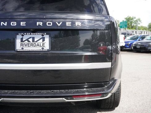 Used 2024 Land Rover Range Rover Long Wheelbase Autobiography image 20