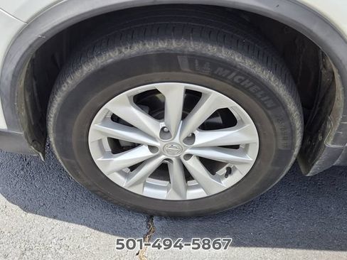 Used 2018 Nissan Rogue S AWD/4WD image 8