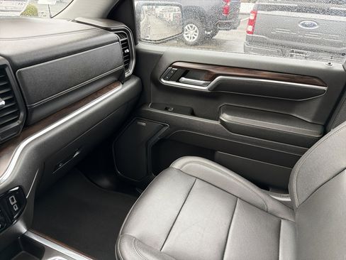 Used 2023 GMC Sierra 1500 SLT w/ SLT Premium Plus Package image 24