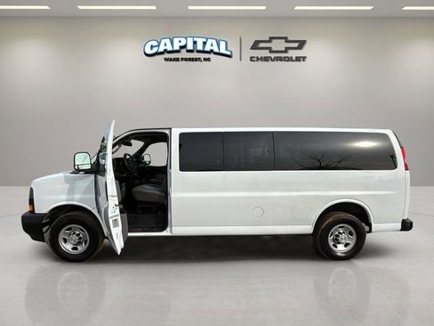 Used 2022 Chevrolet Express 3500 LS image 13