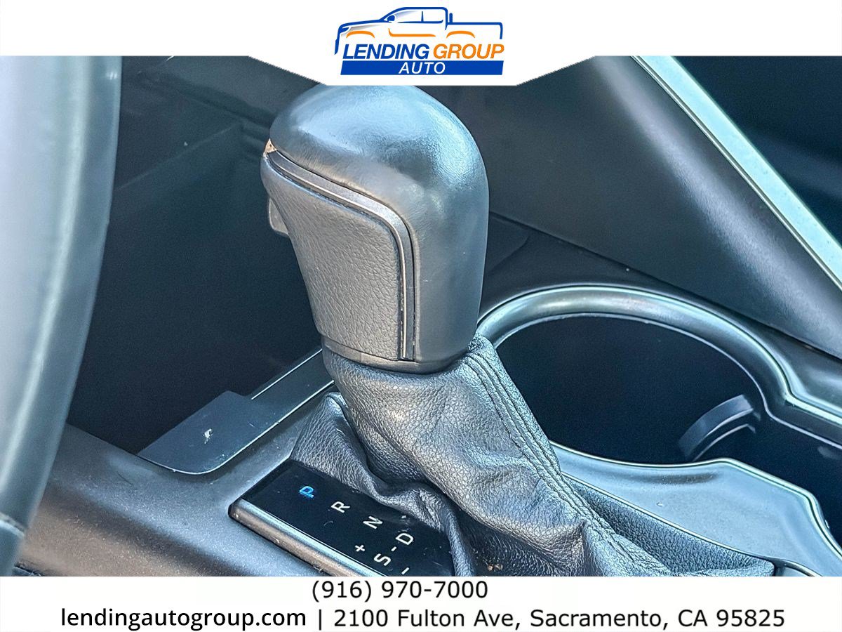 Used 2024 Toyota Camry XSE FWD image 18