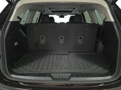 Used 2023 Subaru Ascent Touring image 13