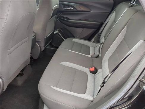 Used 2022 Chevrolet TrailBlazer LS FWD image 17