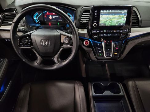 Used 2023 Honda Odyssey Touring image 49