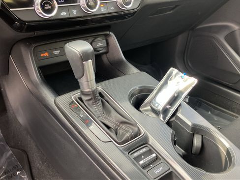 Used 2025 Honda Civic Sport image 29
