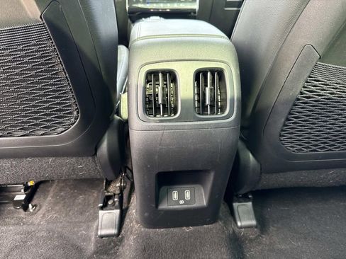 Used 2023 Hyundai Tucson Limited FWD image 18