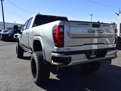 Used 2024 GMC Sierra 3500 Denali Ultimate image 2