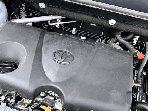 Used 2023 Toyota RAV4 SE w/ SE Grade Weather Package AWD/4WD image 35