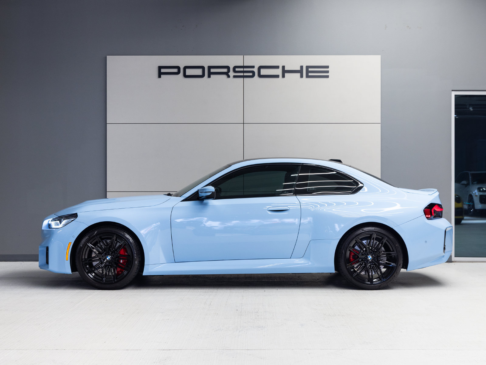 Used 2026 BMW M2 w/ Lighting Package RWD image 2