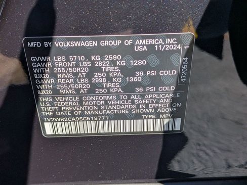 Used 2025 Volkswagen Atlas SE image 35