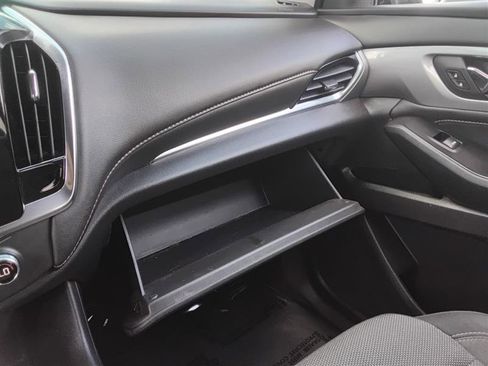 Used 2020 Chevrolet Traverse LT image 22