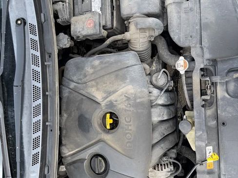 Used 2013 Hyundai Elantra Limited FWD image 10