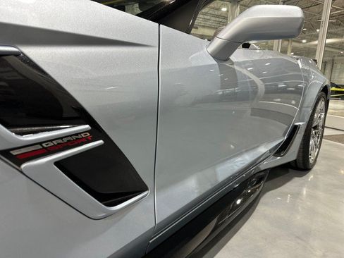 Used 2017 Chevrolet Corvette Grand Sport RWD image 18