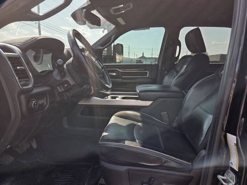 Used 2019 RAM 2500 Laramie w/ Night Edition AWD/4WD image 10
