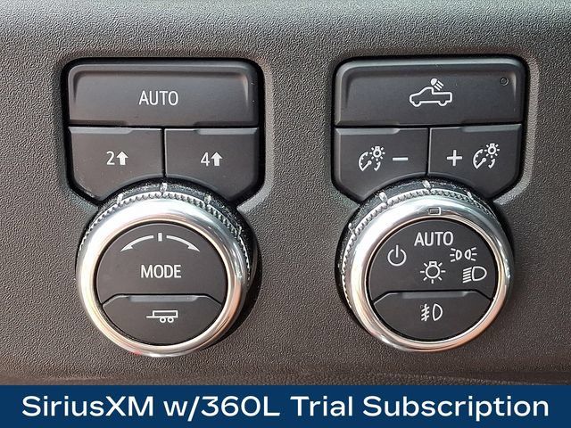 Used 2025 GMC Sierra 1500 Elevation AWD/4WD image 9