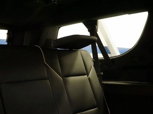 Certified 2022 Cadillac Escalade ESV Premium Luxury image 23