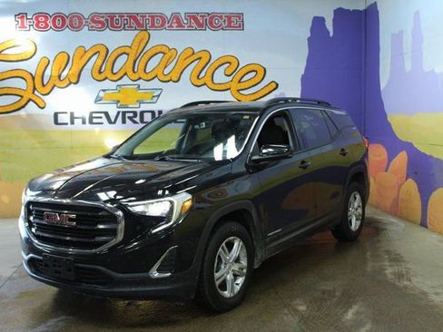 Used 2019 GMC Terrain SLE w/ Driver Convenience Package image 2