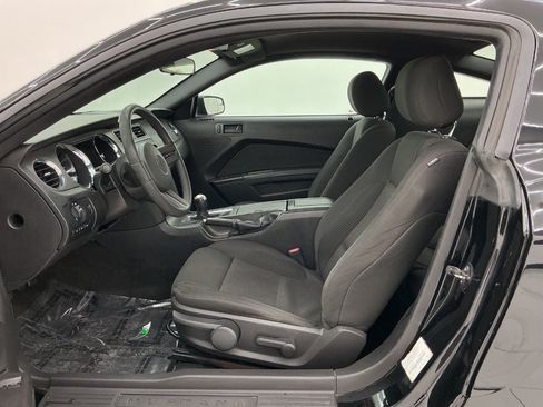 Used 2012 Ford Mustang GT RWD image 14