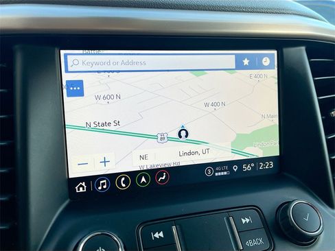 Used 2023 GMC Acadia Denali w/ Black Diamond Edition image 13