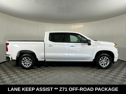 Used 2022 Chevrolet Silverado 1500 RST w/ Z71 Off-Road Package AWD/4WD image 6
