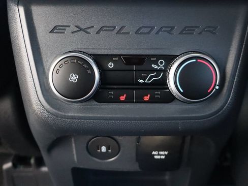 Used 2026 Ford Explorer Platinum AWD/4WD image 29