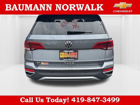 Used 2023 Volkswagen Taos SE FWD image 6