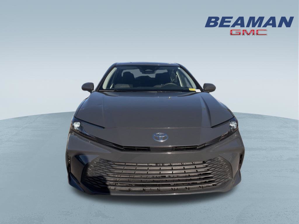 Used 2025 Toyota Camry LE FWD image 2