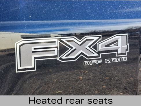 New 2026 Ford F250 Lariat w/ Black Appearance Package image 19