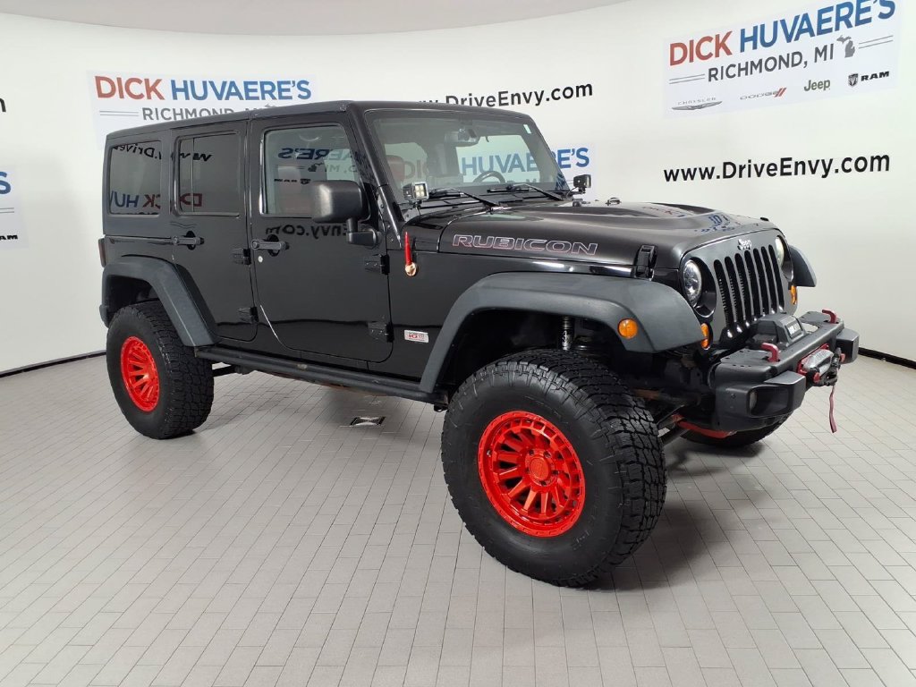 Used 2013 Jeep Wrangler Unlimited Rubicon AWD/4WD image 3