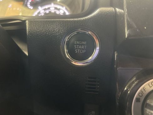 Used 2024 Toyota 4Runner TRD Off-Road Premium image 18