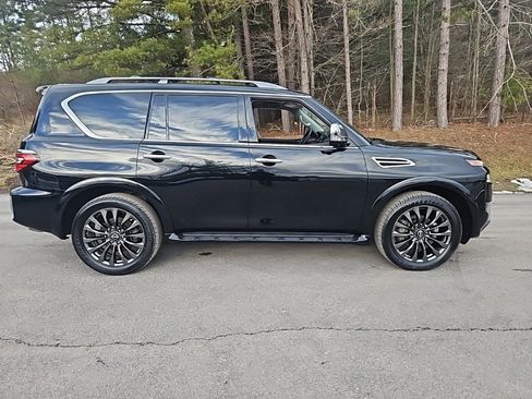 Used 2024 Nissan Armada Platinum w/ Captain's Chairs Package image 6