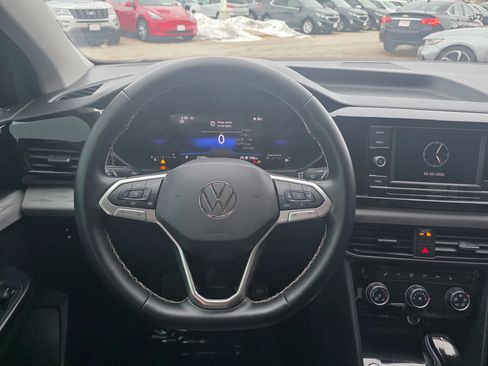 Used 2024 Volkswagen Taos S image 12