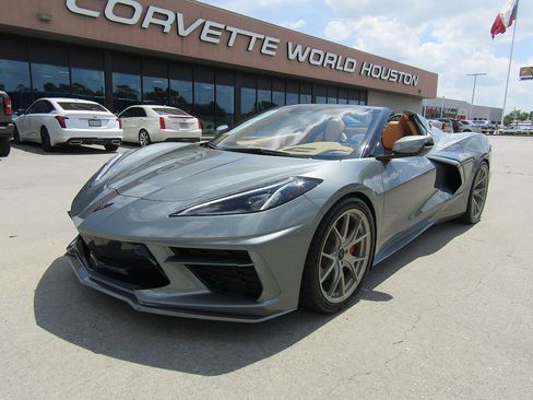 Used 2024 Chevrolet Corvette Stingray Premium Conv w/ Z51 Performance Package image 1
