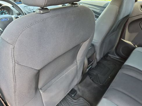 Used 2016 Ford Escape SE w/ SE Cold Weather Package FWD image 18