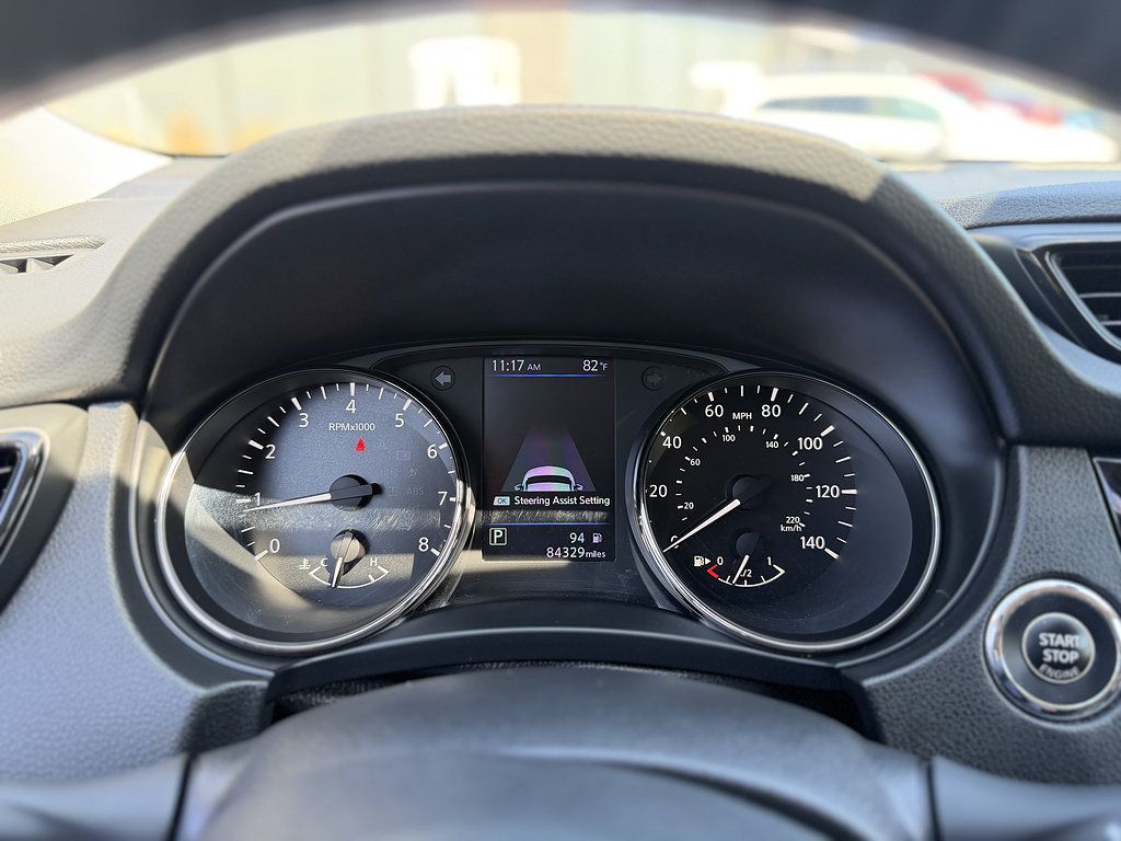 Used 2019 Nissan Rogue SV w/ Premium Package AWD/4WD image 15
