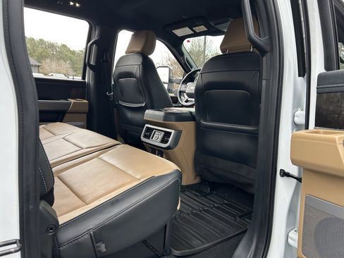 Used 2023 Ford F250 Lariat w/ Chrome Package image 55