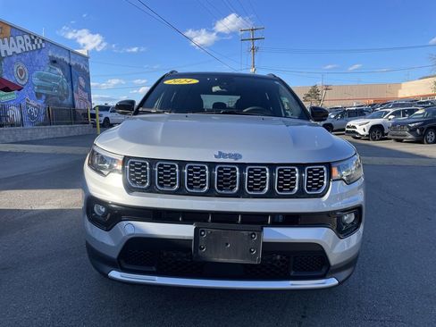 Used 2024 Jeep Compass Limited AWD/4WD image 5