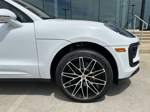 New 2025 Porsche Macan image 11