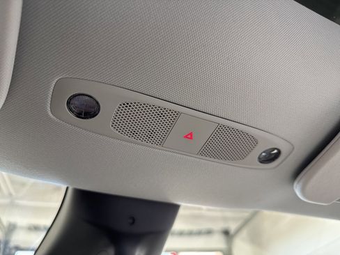 Used 2021 Tesla Model Y Long Range image 26