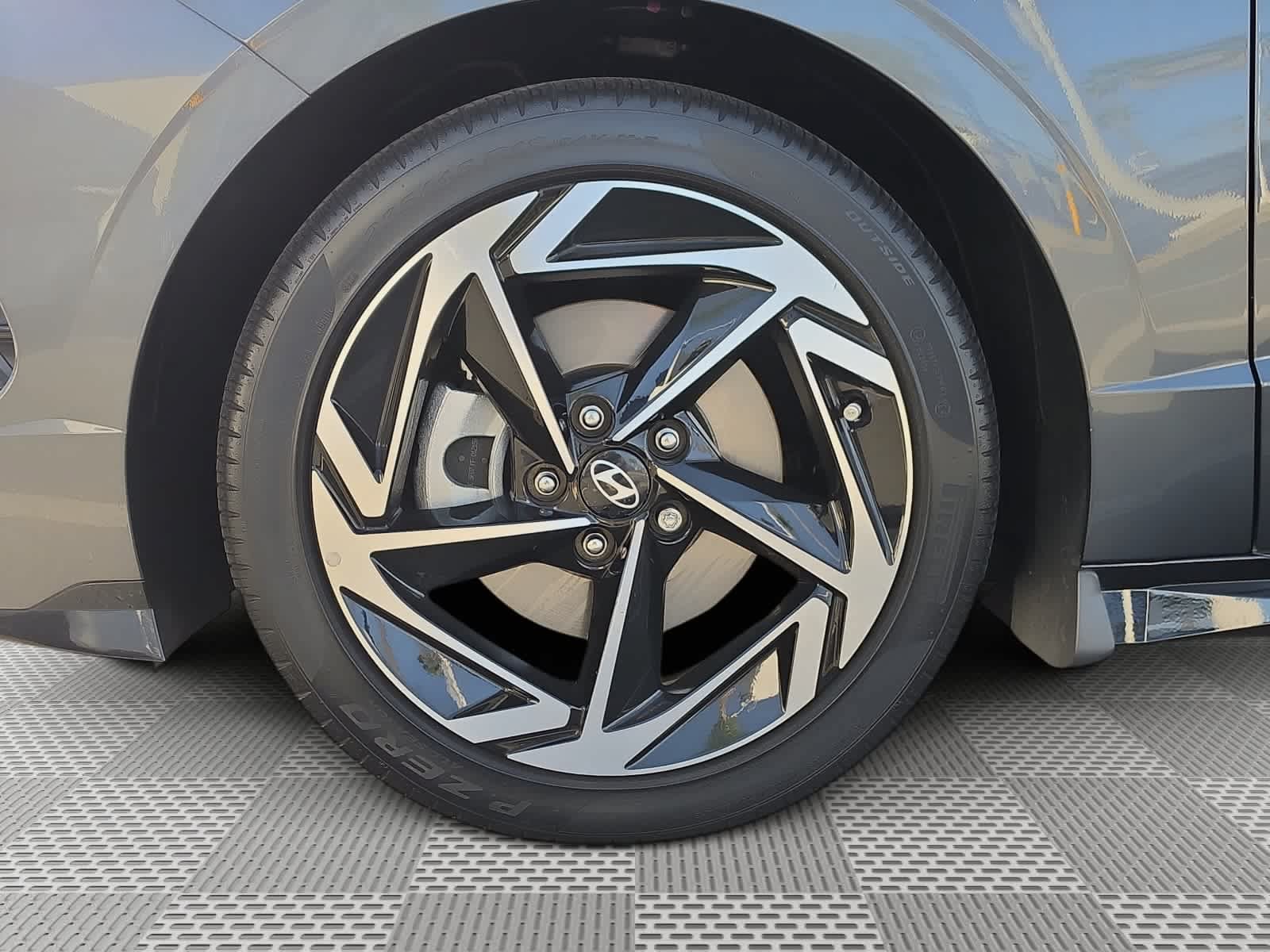 Used 2025 Hyundai Sonata SEL FWD image 14