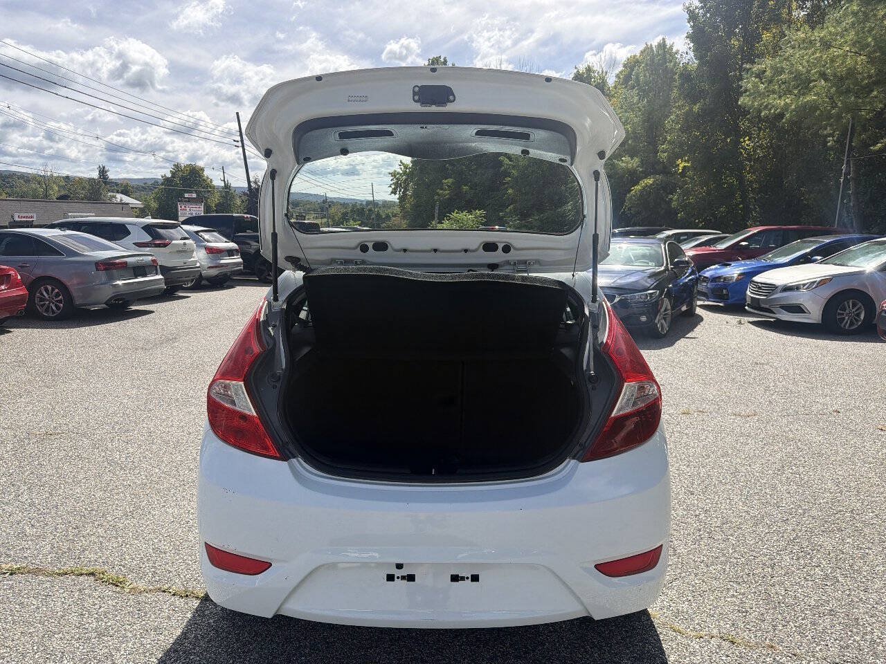 Used 2017 Hyundai Accent SE FWD image 13
