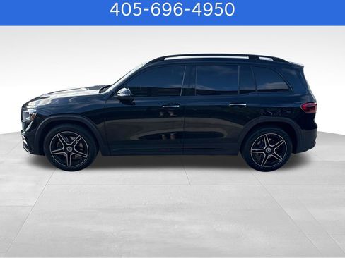 Used 2024 Mercedes-Benz GLB 250 image 2
