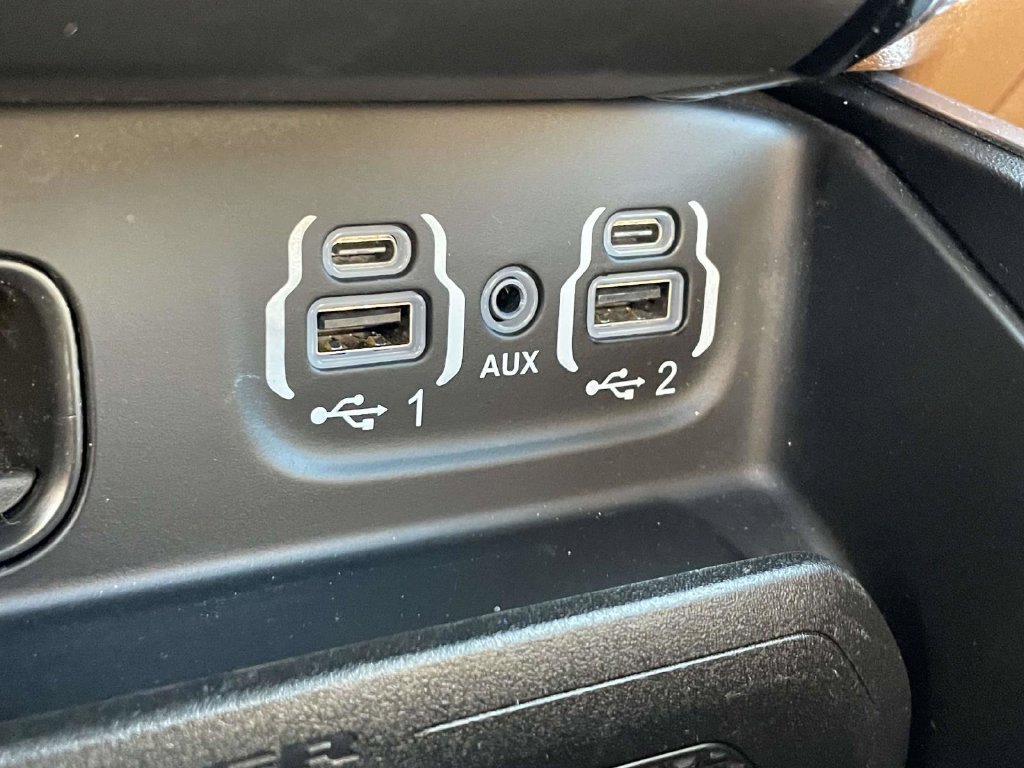 Used 2024 RAM 1500 Limited AWD/4WD image 41