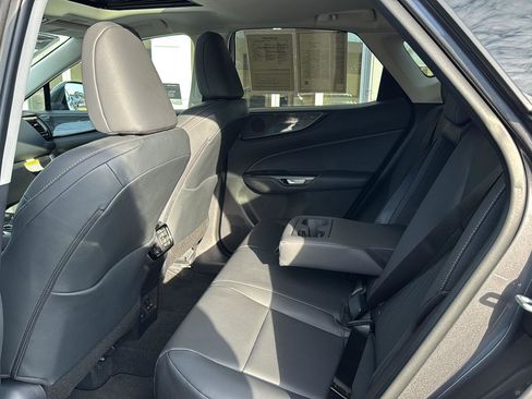 Certified 2025 Lexus NX 250 FWD w/ Towing Package (2000 Lbs) image 9