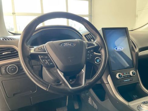 Used 2022 Ford Edge SEL AWD/4WD image 14
