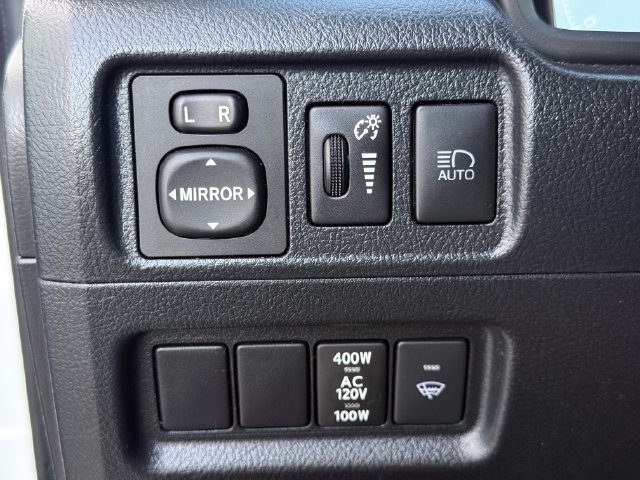 Used 2023 Toyota 4Runner SR5 AWD/4WD image 23