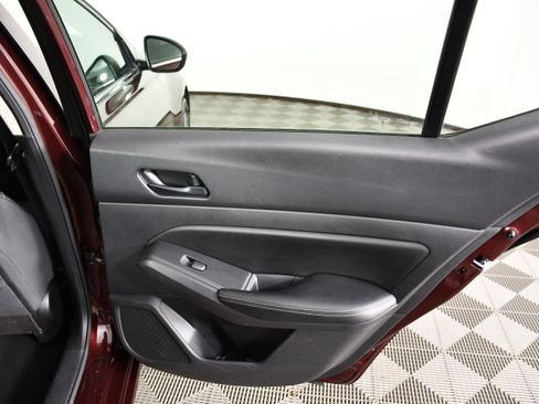 Used 2024 Nissan Altima 2.5 SV FWD image 41