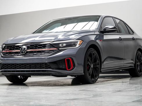 Used 2022 Volkswagen Jetta GLI Autobahn FWD image 8
