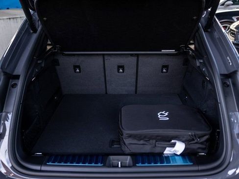 New 2025 Porsche Macan Electric image 32